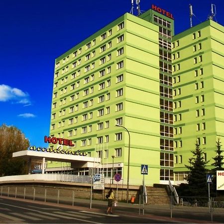 Hotel Accademia Ostrowiec Świętokrzyski Eksteriør billede