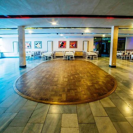 Hotel Accademia Ostrowiec Świętokrzyski Eksteriør billede