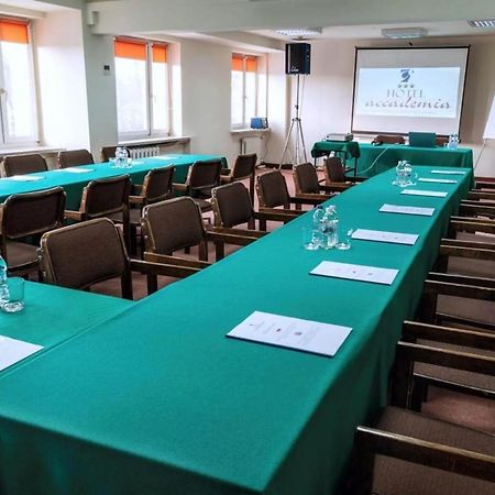 Hotel Accademia Ostrowiec Świętokrzyski Eksteriør billede